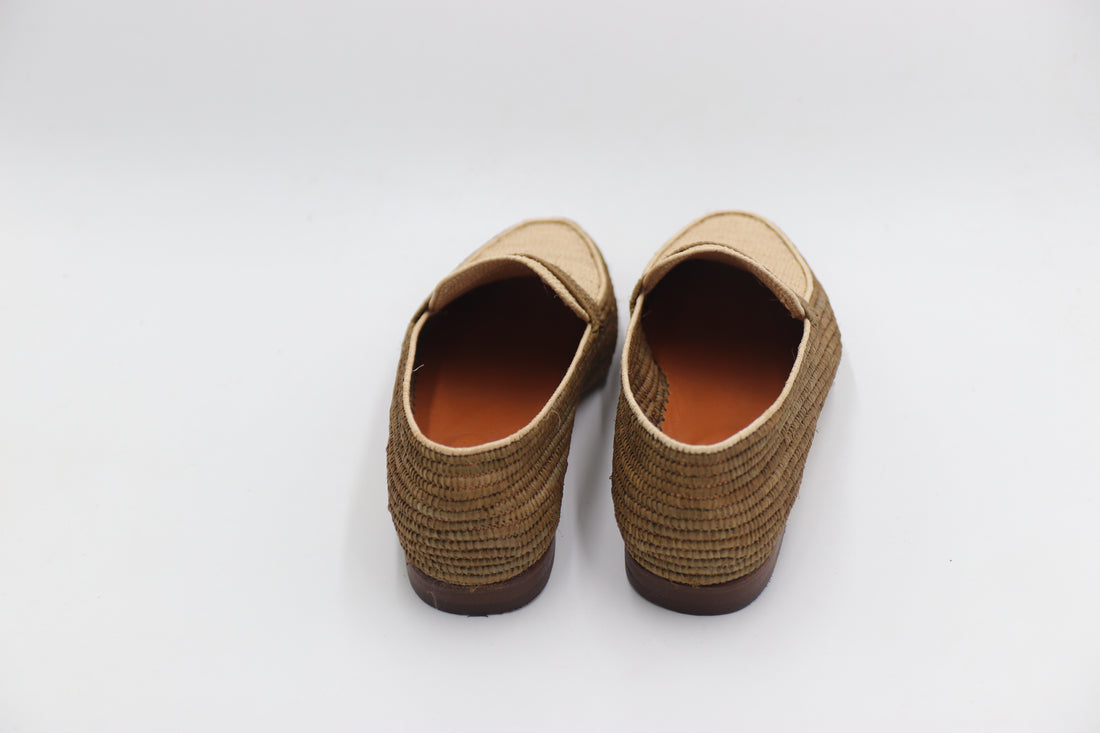 alt="Side profile of Handmade Raffia Loafer for Men"


