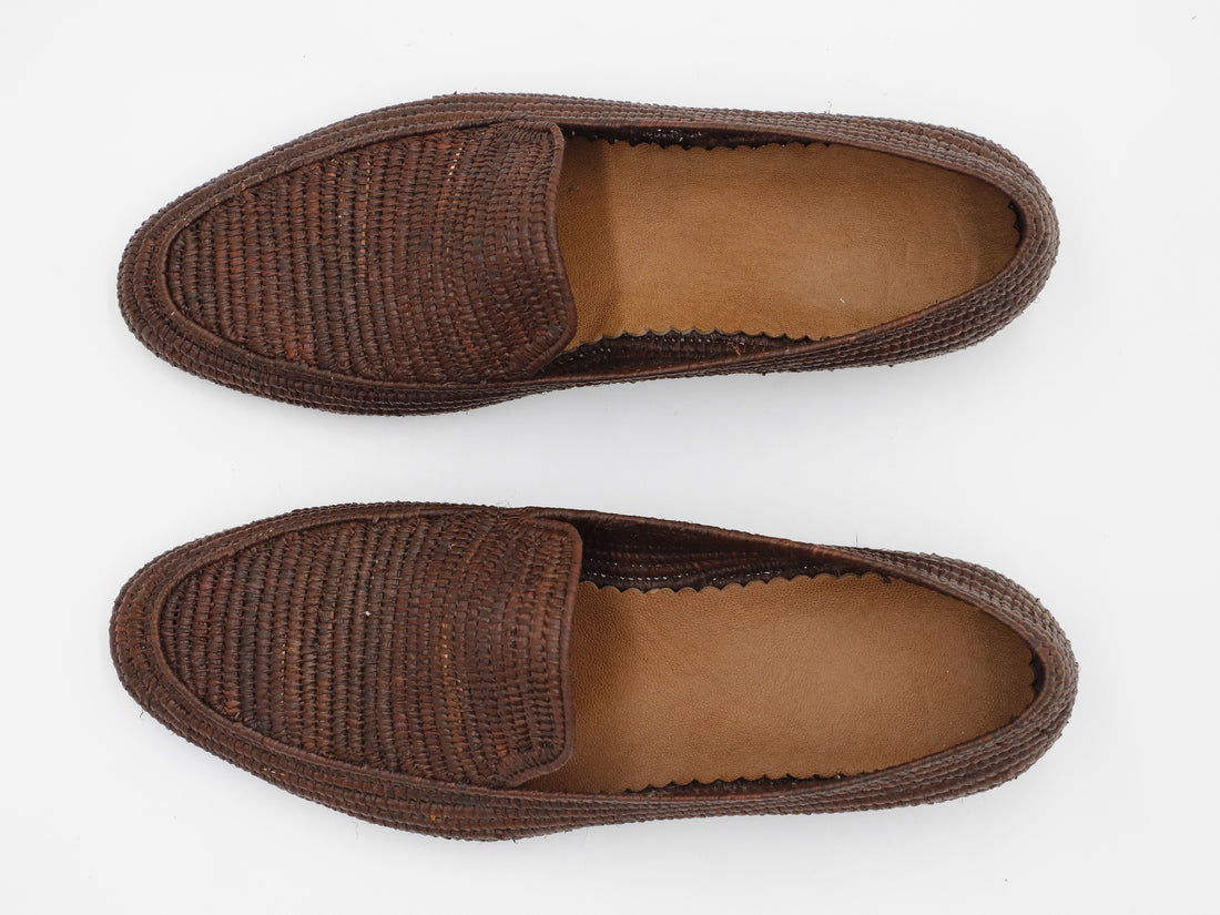 Handcrafted raffia shoes for men – eco-friendly materials