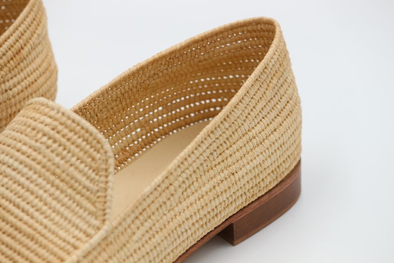 Handcrafted raffia shoes for men – lightweight eco-friendly summer loafers in natural woven design