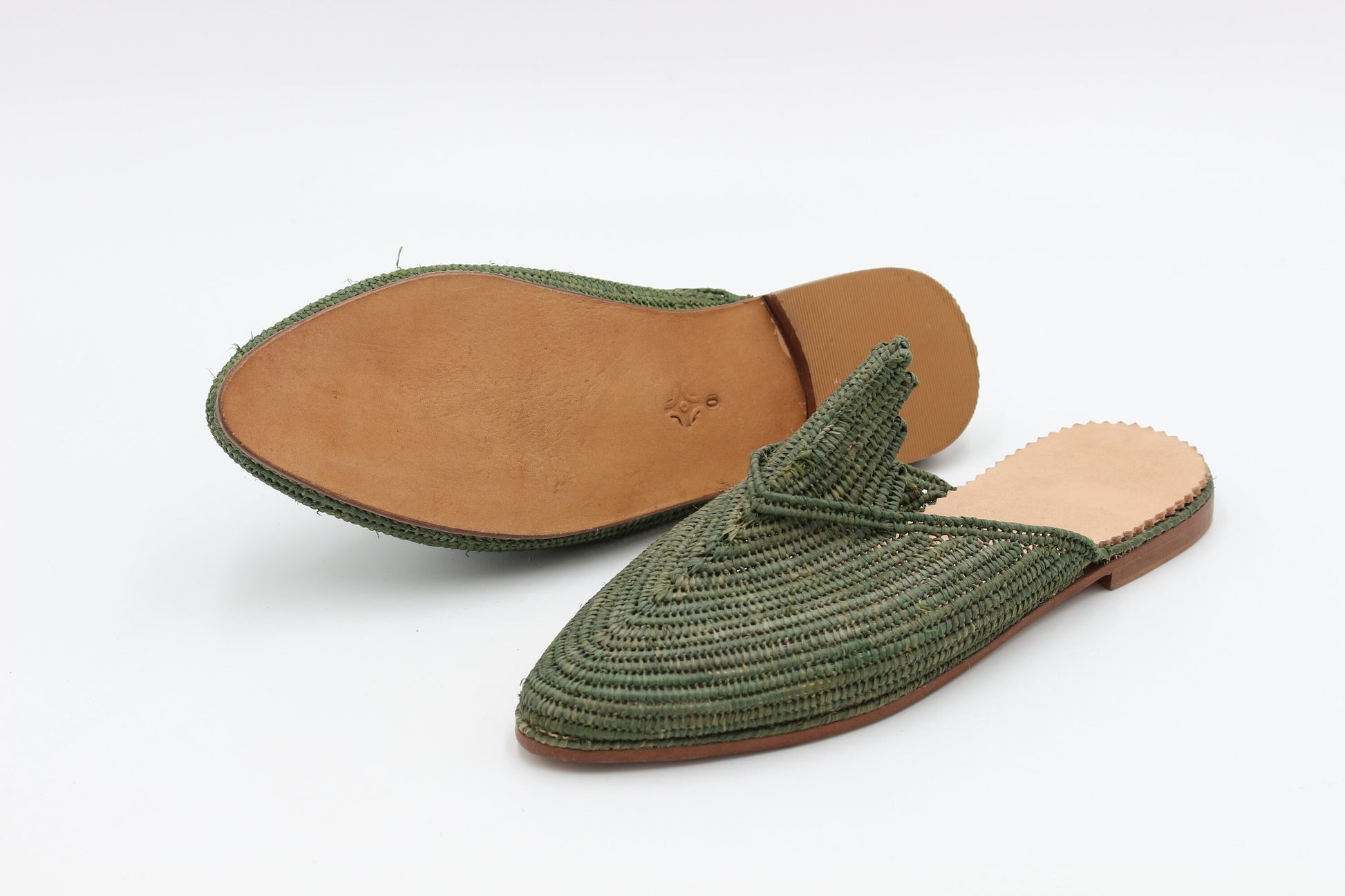 women raffia mules, women raffia slippers, raffia mules for women, women raffia sandals, raffia oxford, summer raffia slippers for women