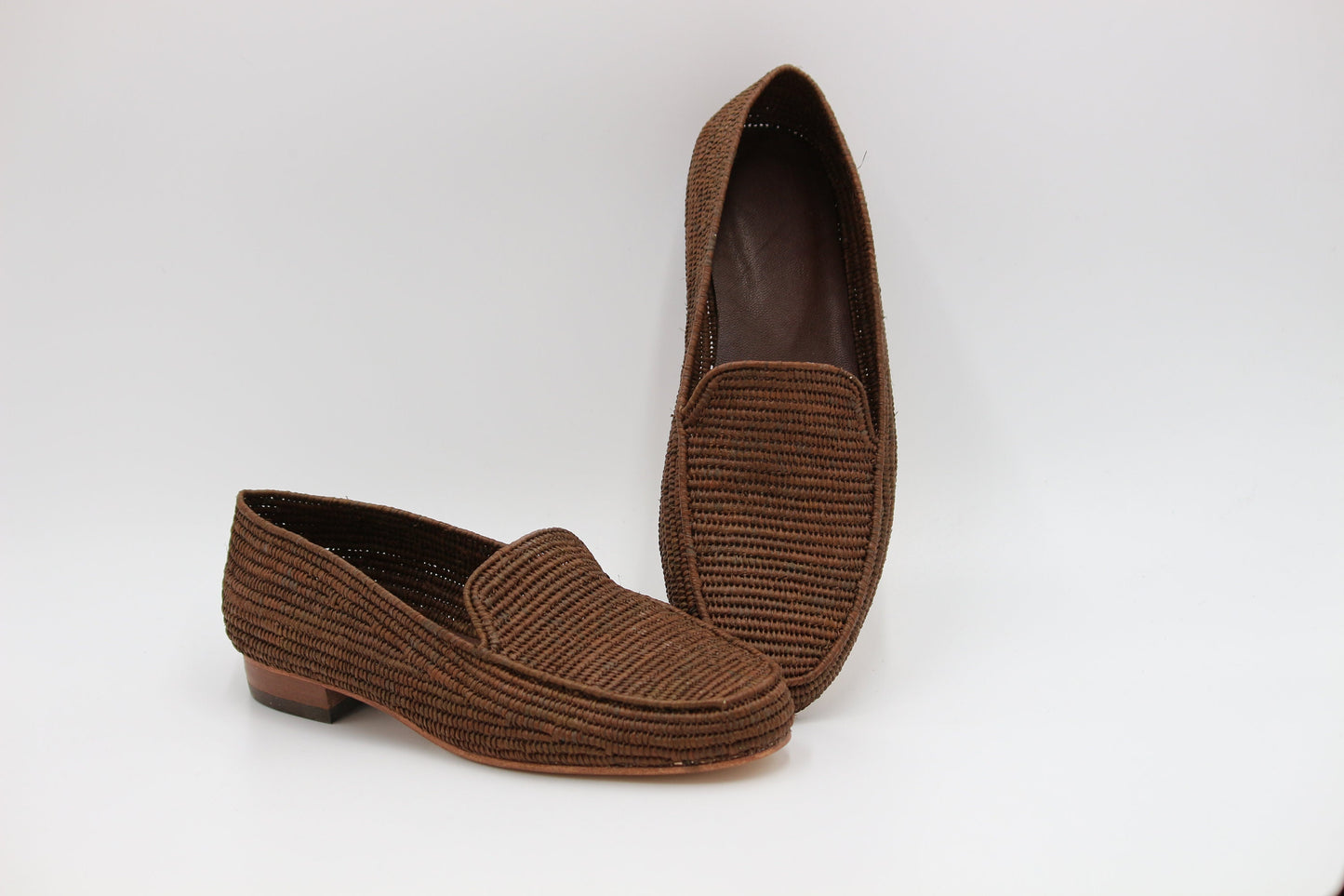 Raffia shoes for men, raffia shoes, Brown raffia moccasins, Brown loafer raffia, loafer shoes raffia, handmade raffia shoes, raffia mules