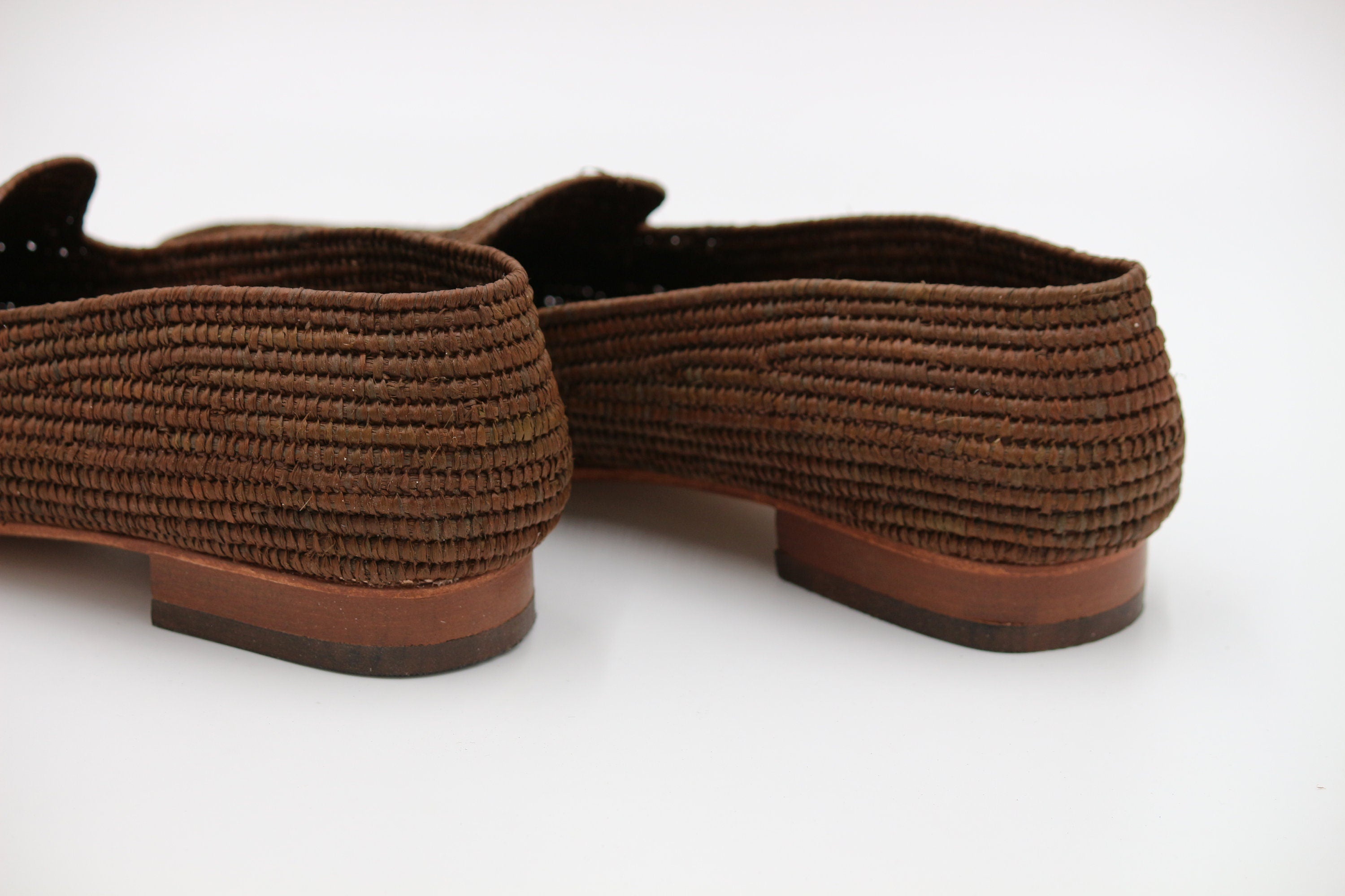 Raffia shoes for men, raffia shoes, Brown raffia moccasins, Brown loafer raffia, loafer shoes raffia, handmade raffia shoes, raffia mules