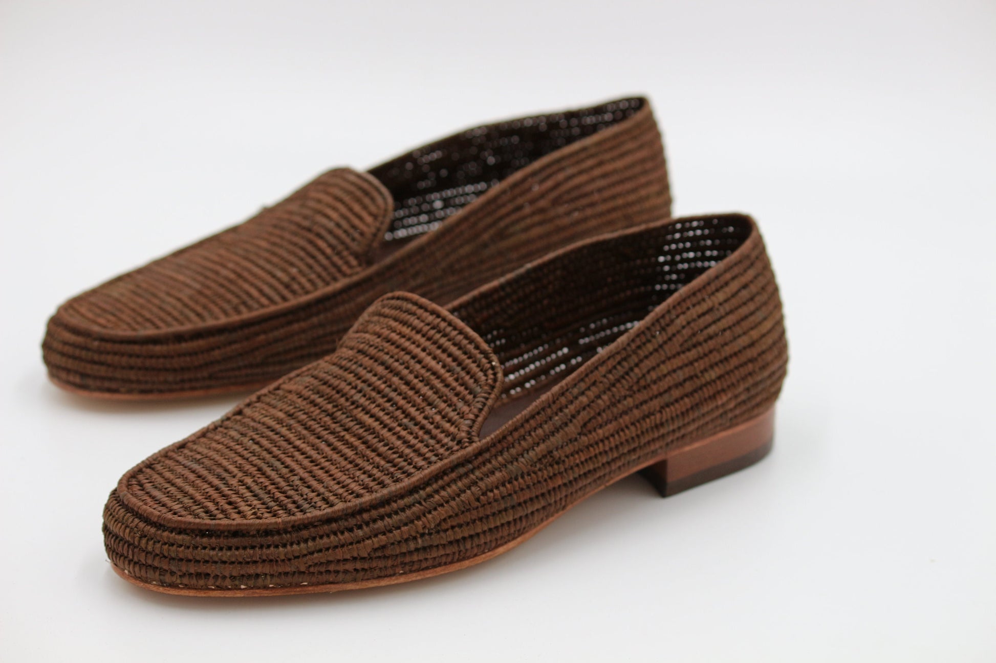 Raffia shoes for men, raffia shoes, Brown raffia moccasins, Brown loafer raffia, loafer shoes raffia, handmade raffia shoes, raffia mules