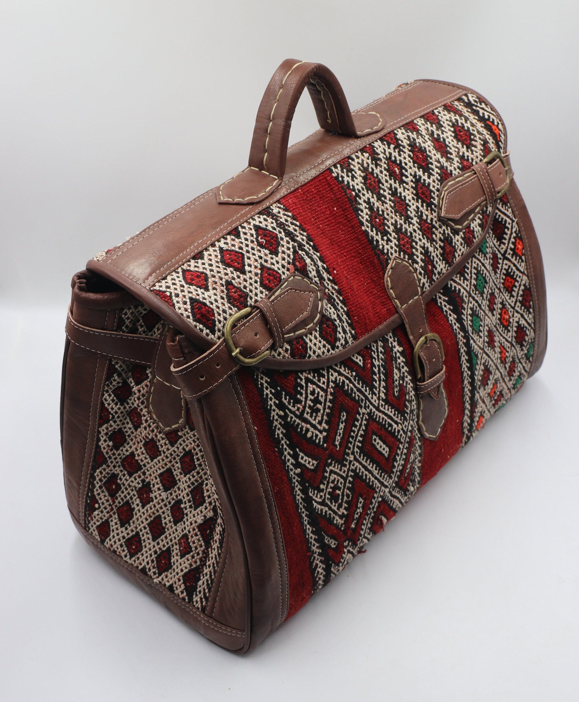 Unisex Kilim Weekender Bag, Kilim duffle travel bag, Moroccan Leather Kilim duffle Bag, Duffle Bag, Leather duffle bag, hipster travel bag