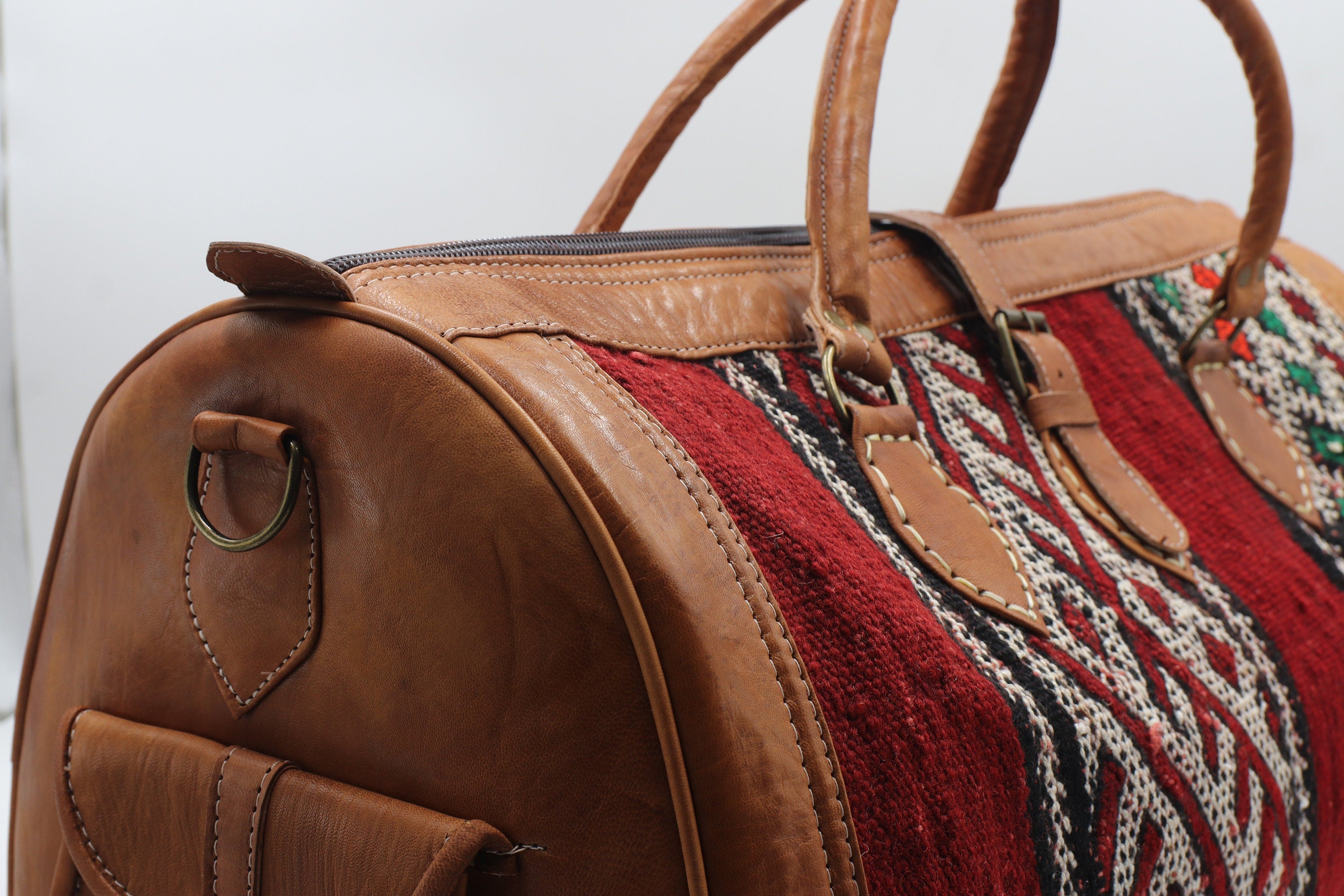 Kilim duffel Bag, Leather Kilim travel bag, kilim Duffle Bag, Leather duffle bag, Unisex Kilim Weekender Bag, Moroccan hipster travel bag