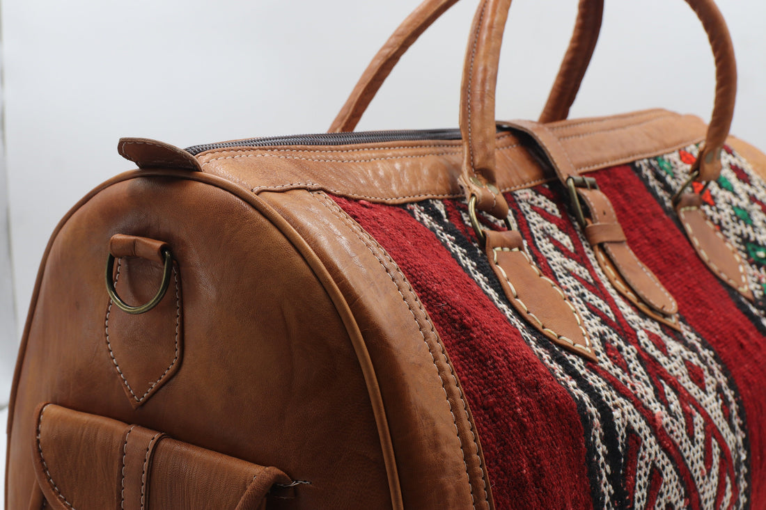 Kilim duffel Bag, Leather Kilim travel bag, kilim Duffle Bag, Leather duffle bag, Unisex Kilim Weekender Bag, Moroccan hipster travel bag