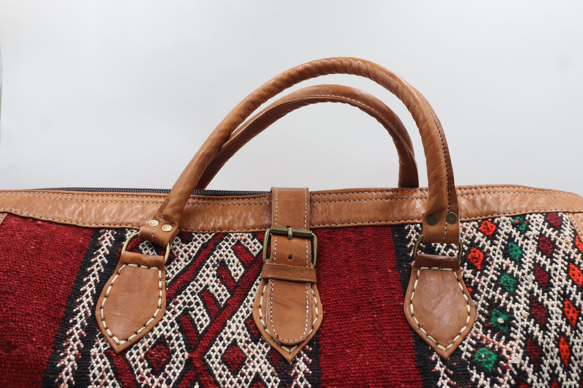 Kilim duffel Bag, Leather Kilim travel bag, kilim Duffle Bag, Leather duffle bag, Unisex Kilim Weekender Bag, Moroccan hipster travel bag
