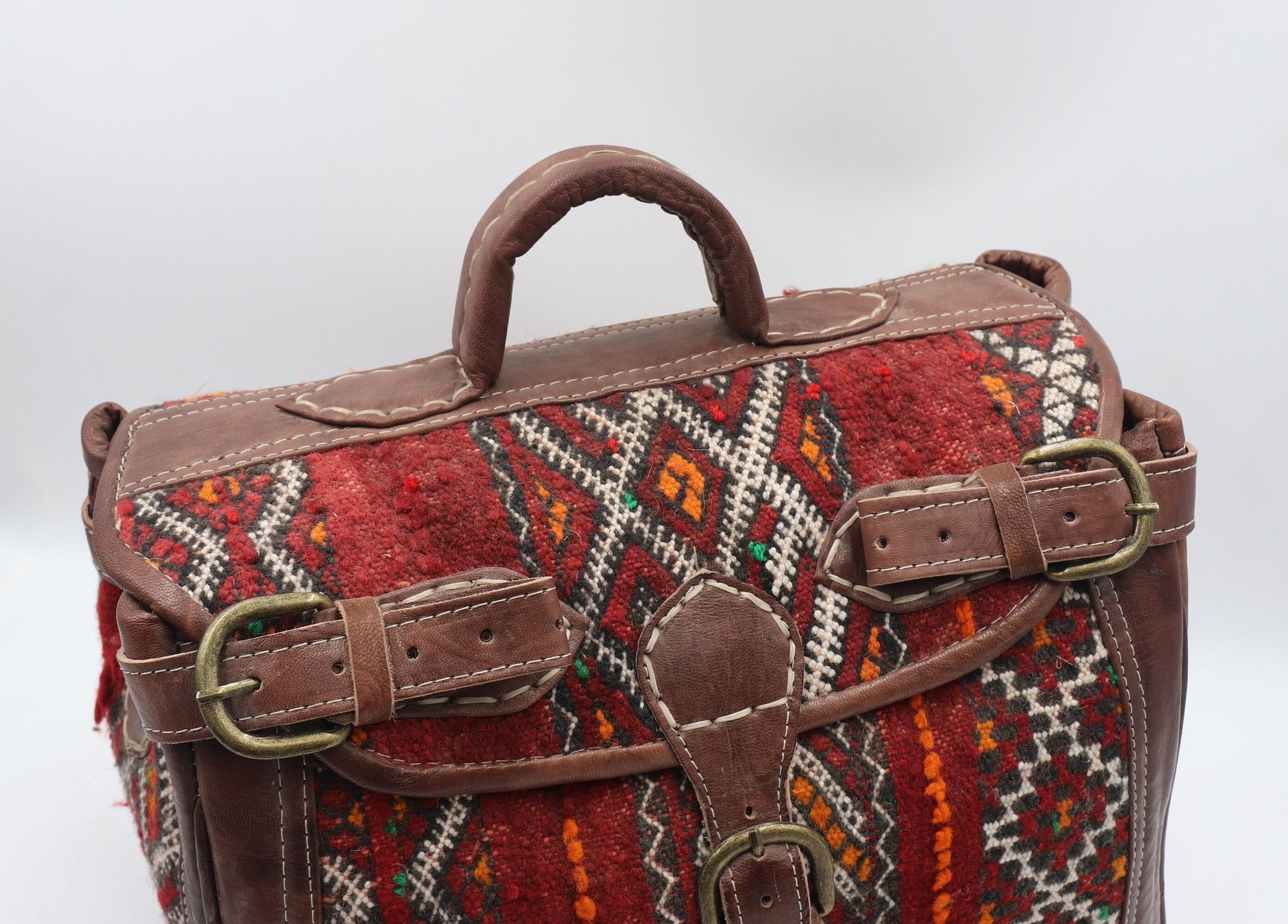 Kilim travel bag, kilim Duffle Bag, Moroccan Leather Kilim duffel Bag, Leather duffle bag, Unisex Kilim Weekender Bag, hipster travel bag