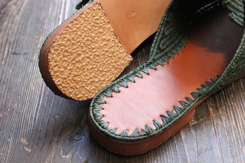 women Black raffia slippers, women raffia shoes, vegan mules for women, raffia mules for women, raffia sandals, summer raffia slippers women