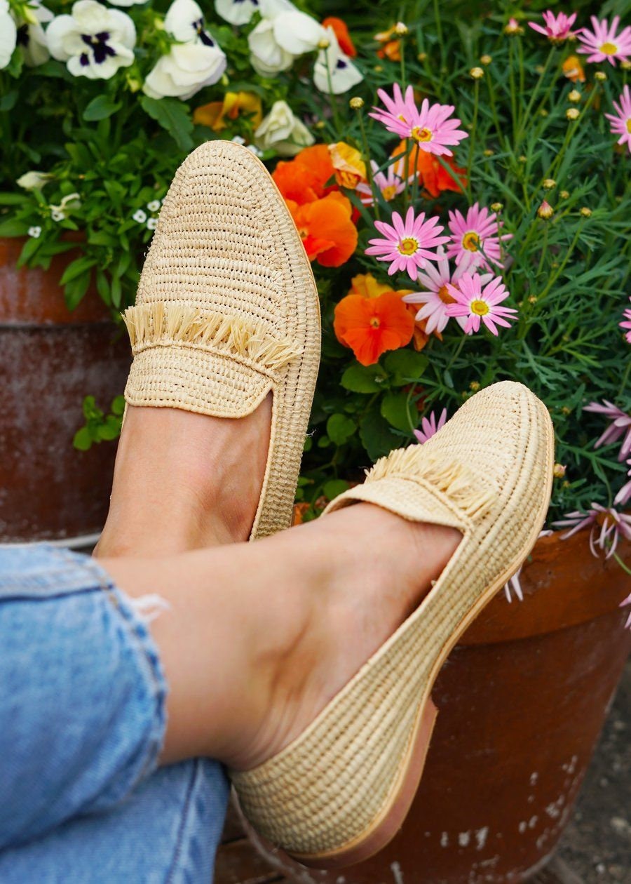 Moroccan raffia shoes women, Raffia Mocasins shoes, Raffia shoes for women, loafer shoes raffia, handmade raffia shoes, raffia mules women