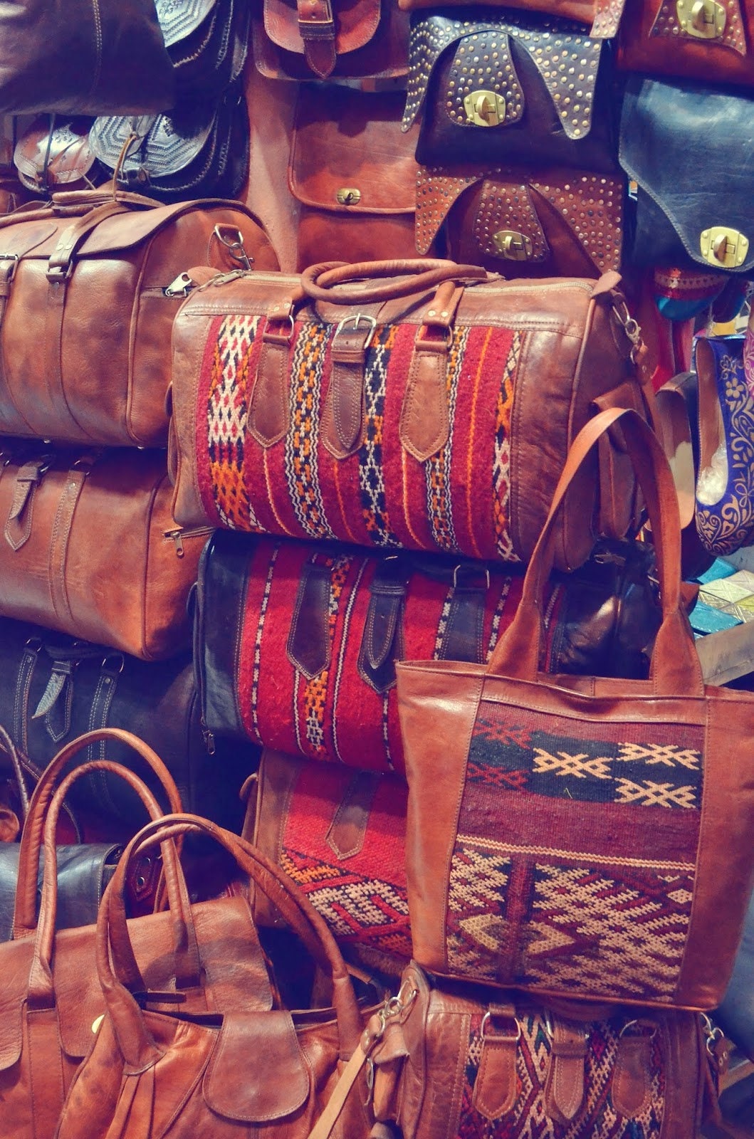 Kilim duffel Bag, Leather Kilim travel bag, kilim Duffle Bag, Leather duffle bag, Unisex Kilim Weekender Bag, Moroccan hipster travel bag