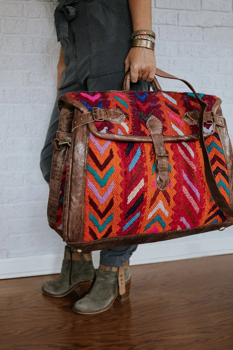 Unisex Kilim Weekender Bag, Kilim duffle travel bag, Moroccan Leather Kilim duffle Bag, Duffle Bag, Leather duffle bag, hipster travel bag