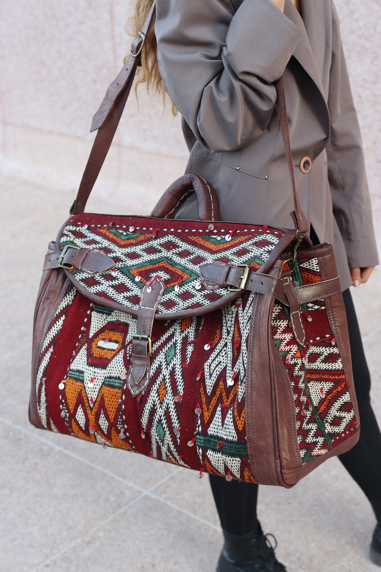 Kilim Travel Bag, Leather Kilim duffle Bag, Moroccan Kilim duffle travel bag, Duffle Bag, Leather duffle bag, Unisex Kilim Weekender Bag