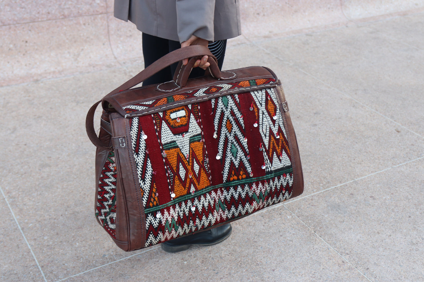 Kilim Travel Bag, Leather Kilim duffle Bag, Moroccan Kilim duffle travel bag, Duffle Bag, Leather duffle bag, Unisex Kilim Weekender Bag