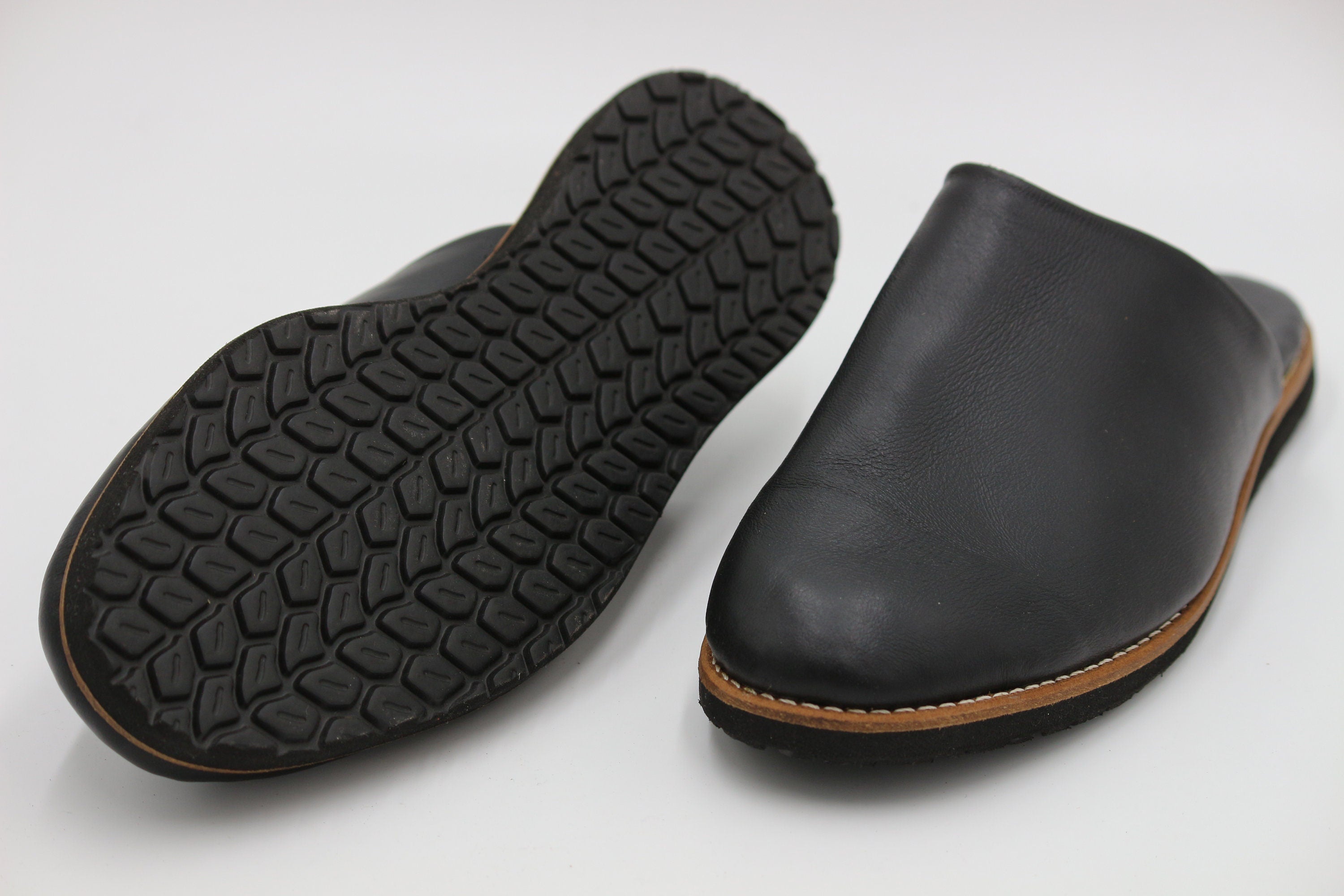 Moroccan leather babouche for men, Men handmade leather slippers, Brown leather Babouche men, Men Leather Clog, Black Leather slippers Men