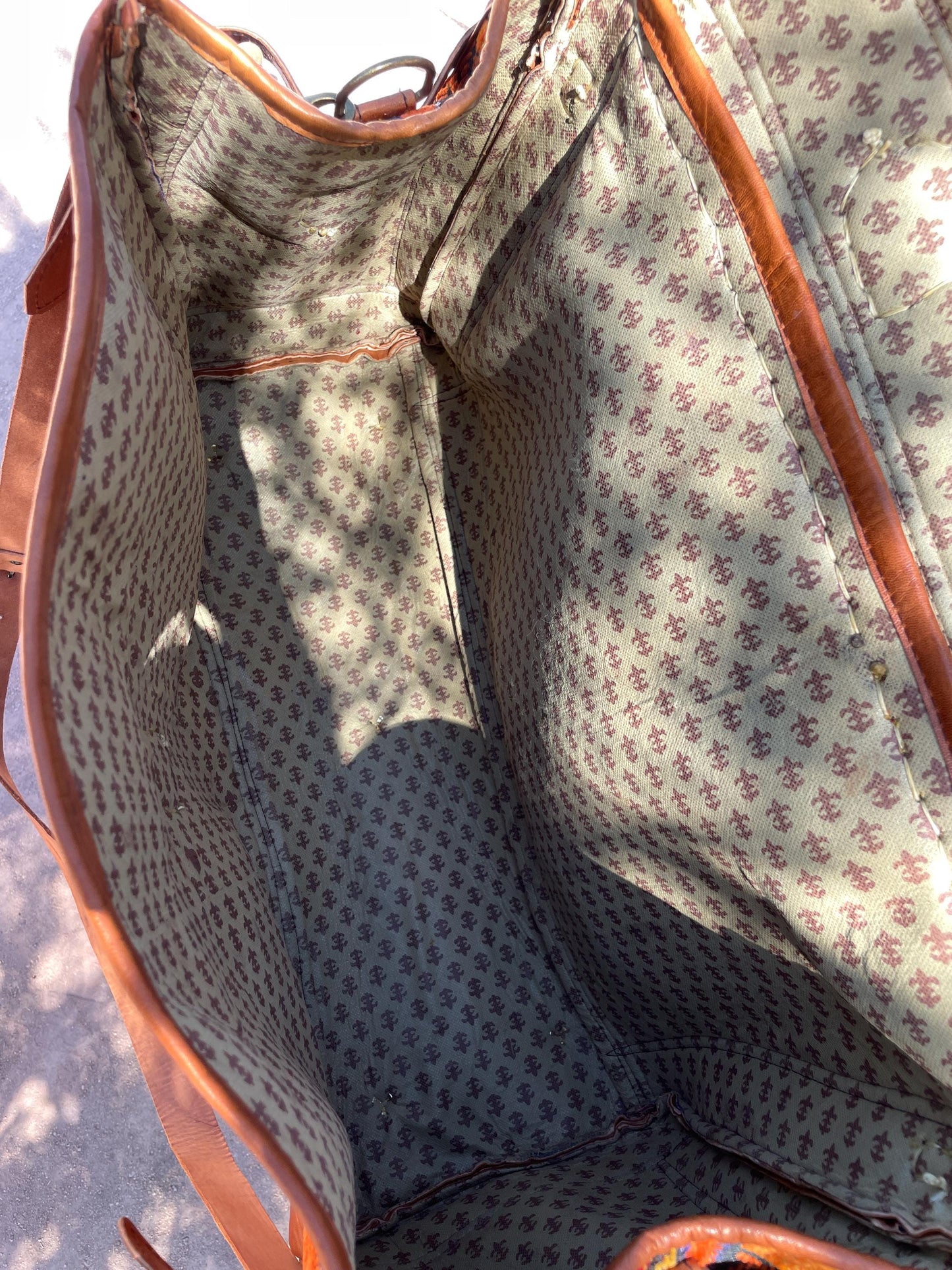 Moroccan Leather Kilim duffle Bag, Black Kilim duffle travel bag, Leather duffle bag, Unisex Kilim Weekender Bag, hipster duffle travel bag