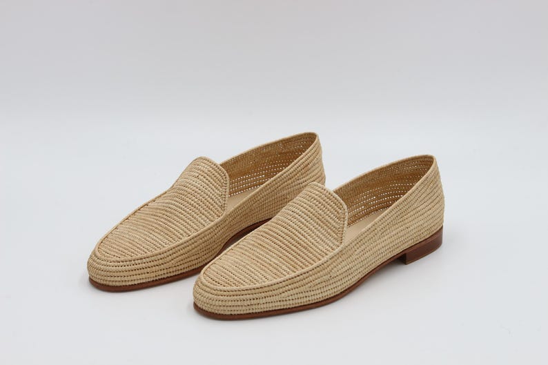 Handcrafted raffia shoes for men – lightweight eco-friendly summer loafers in natural woven design