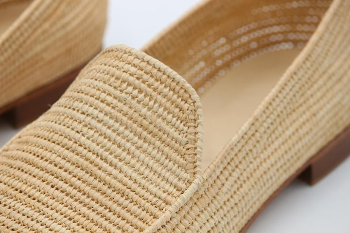 Handcrafted raffia shoes for men – lightweight eco-friendly summer loafers in natural woven design